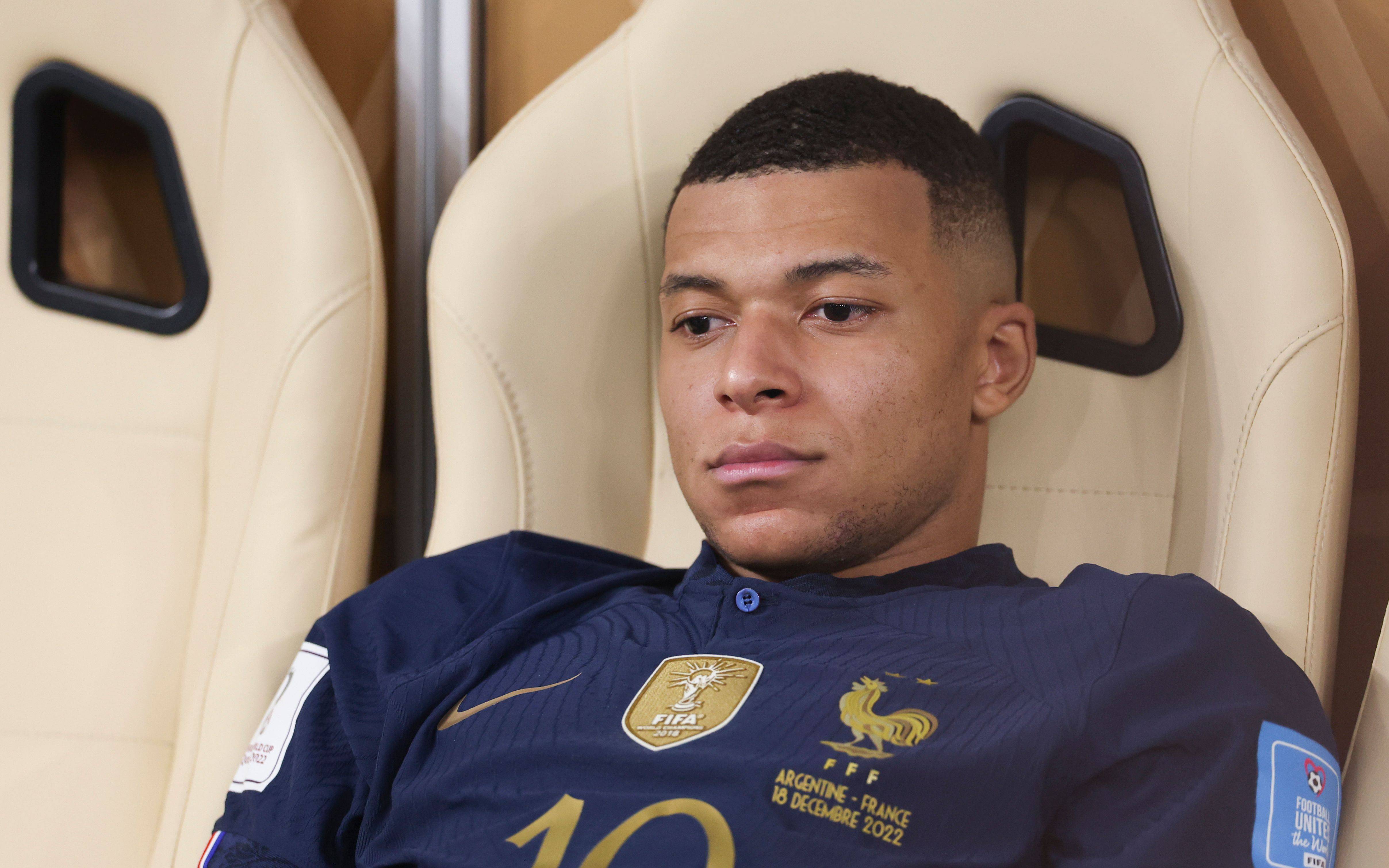 关于巴黎再添两人伤情,战线蒙受不小影响的信息 关于巴黎再添两人伤情,战线蒙受不小影响的信息