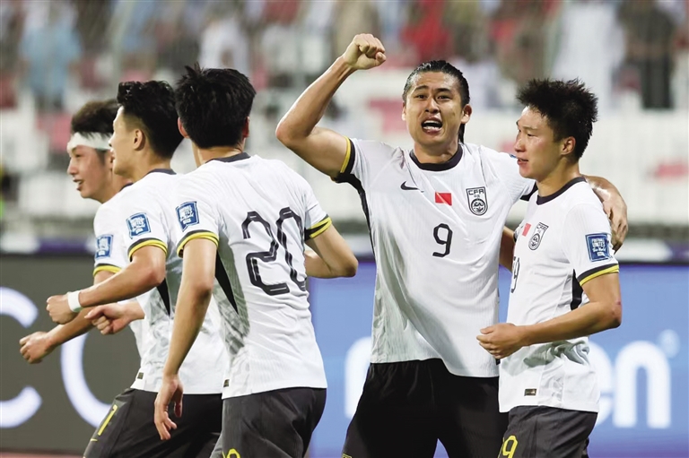 关于甘肃兰州队客场失利，排名下滑的信息